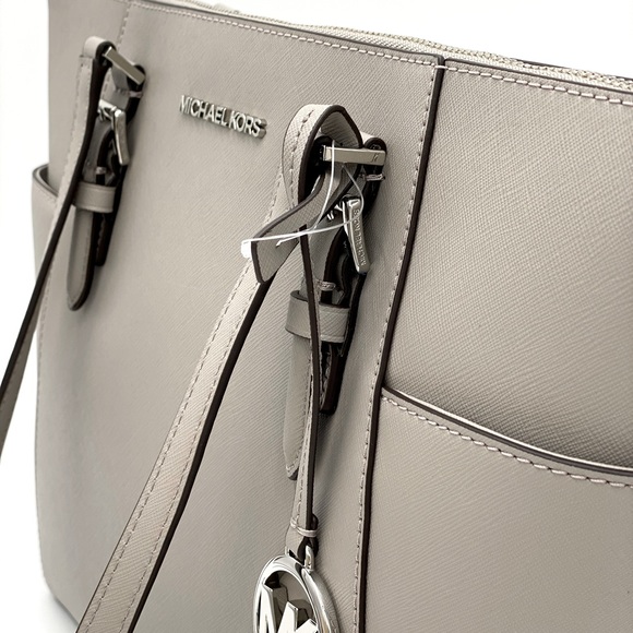MICHAEL KORS CHARLOTTE LARGE TZ TOTE PEARL GREY - Picture 11 of 16